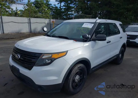 2014 Ford Police Interceptor z USA, uszkodzony, nr VIN 1FM5K8AR9EGA50434